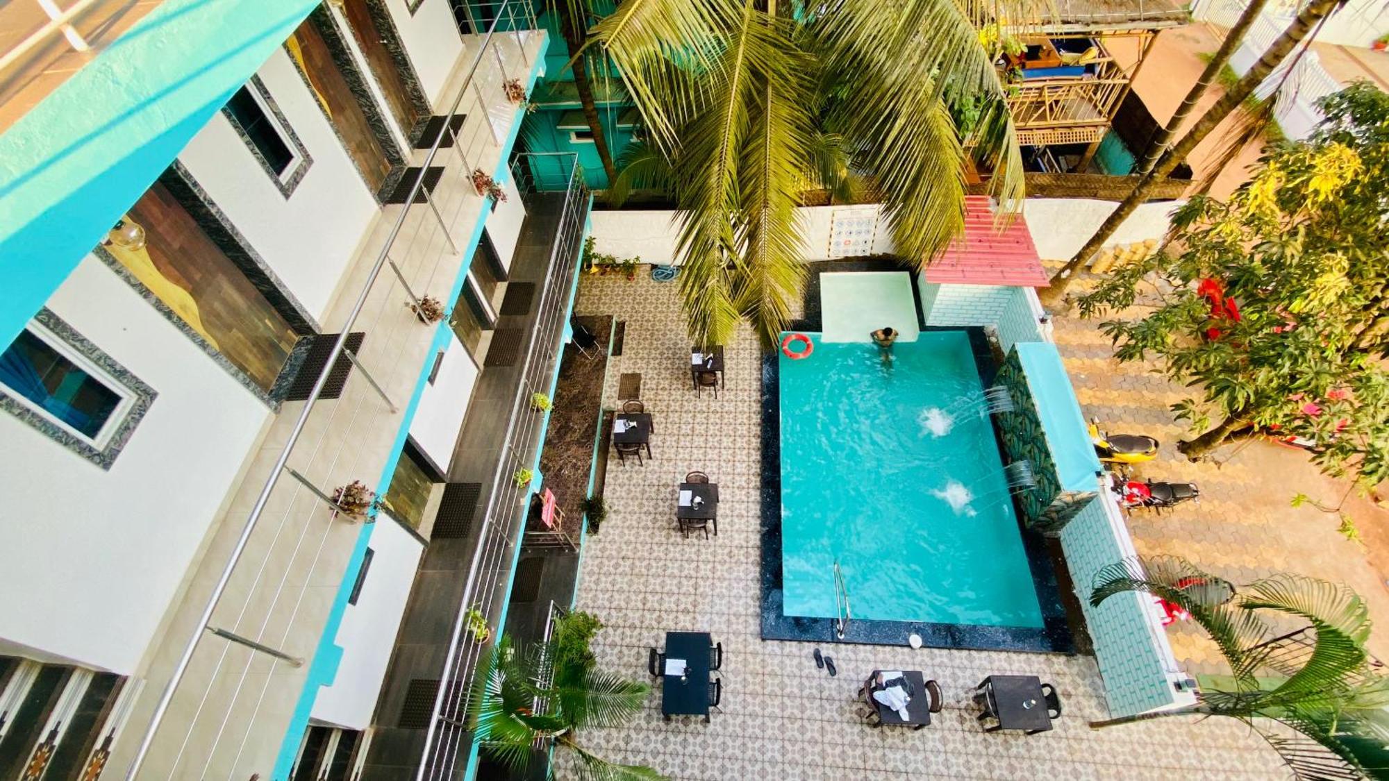 Bsg Stay - Turtle Beach Morjim Goa Bagian luar foto