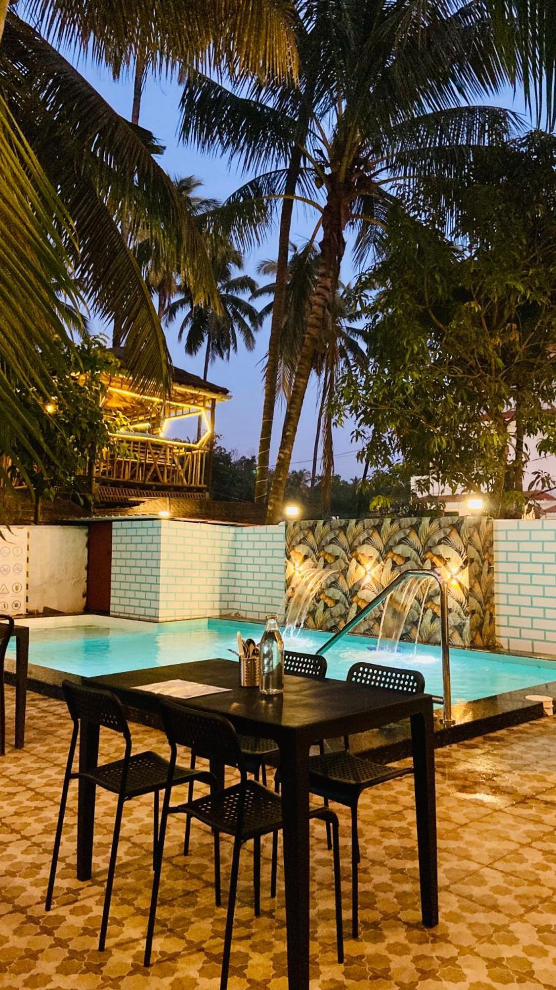 Bsg Stay - Turtle Beach Morjim Goa Bagian luar foto