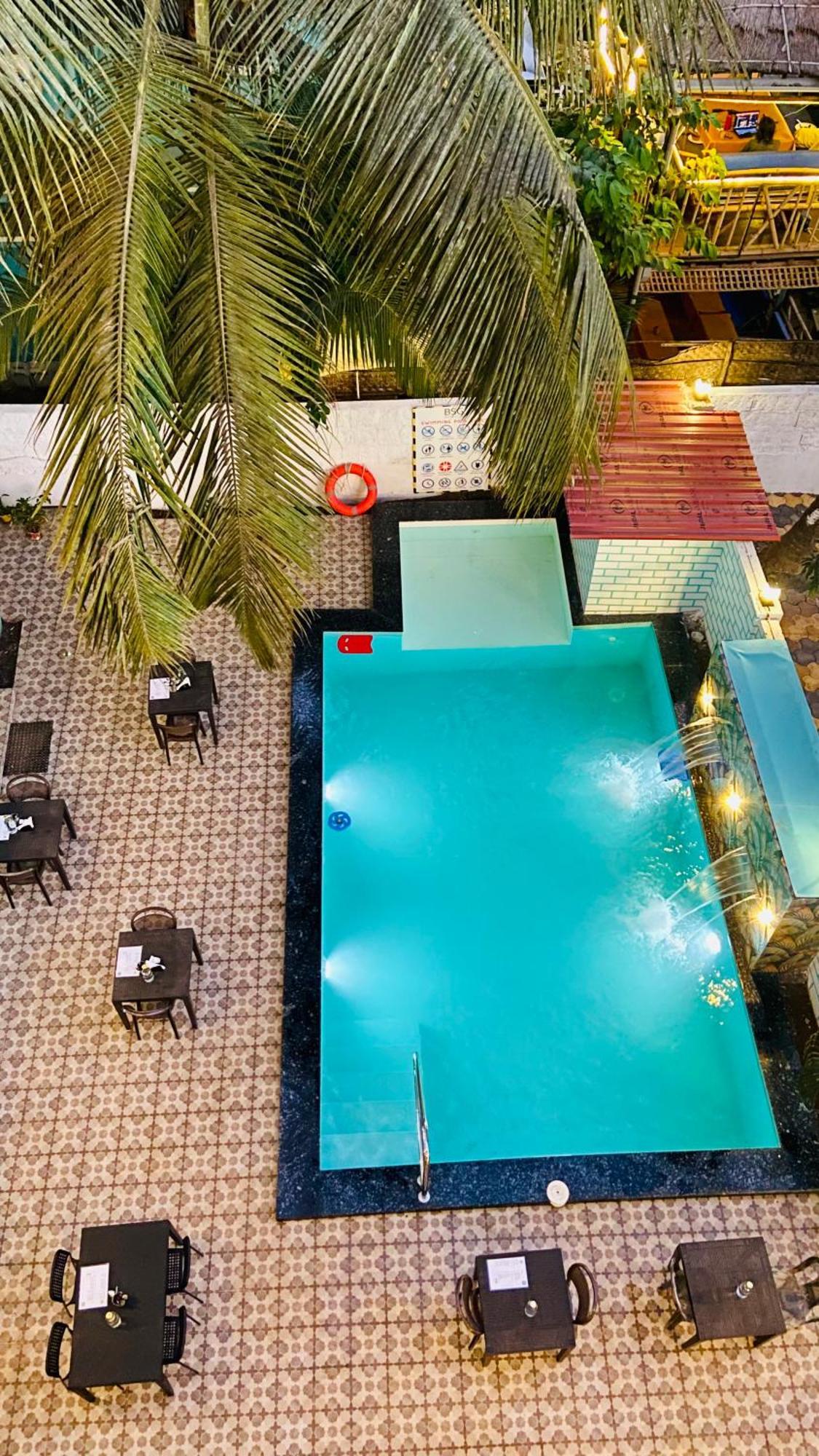 Bsg Stay - Turtle Beach Morjim Goa Bagian luar foto